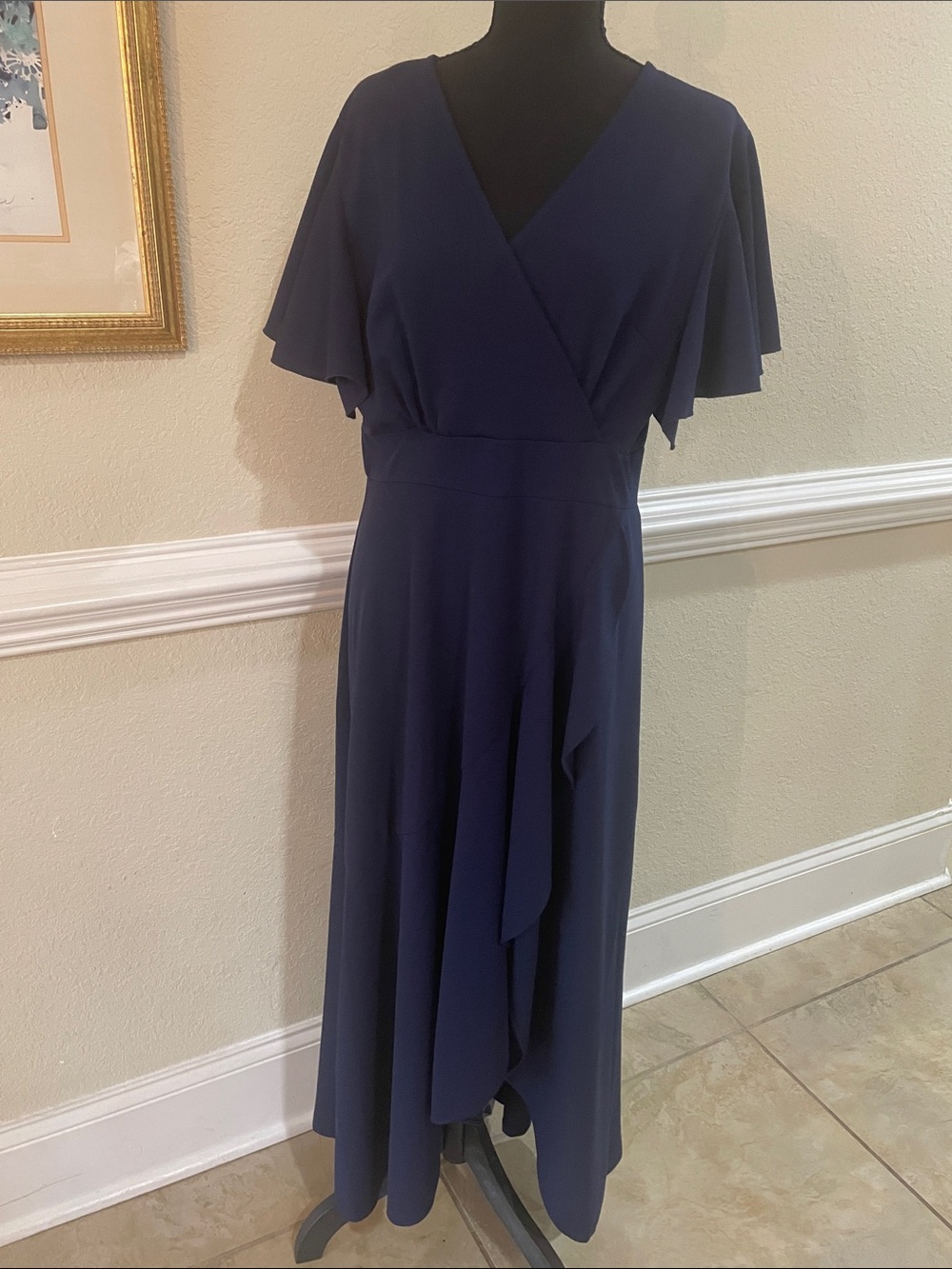 Elegant Navy V-Neck Flutter Sleeve Midi Dress
